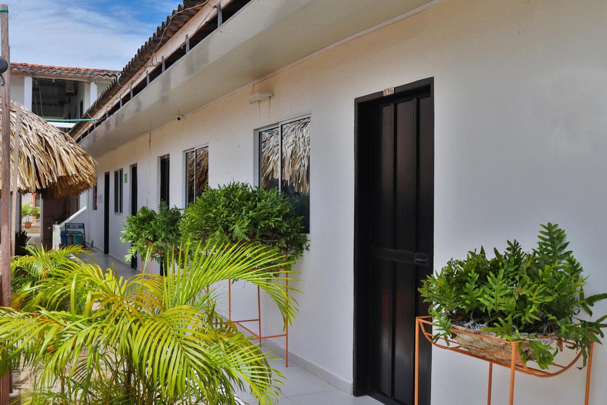 Casa Hotel Las Antillas Tolu Exterior photo