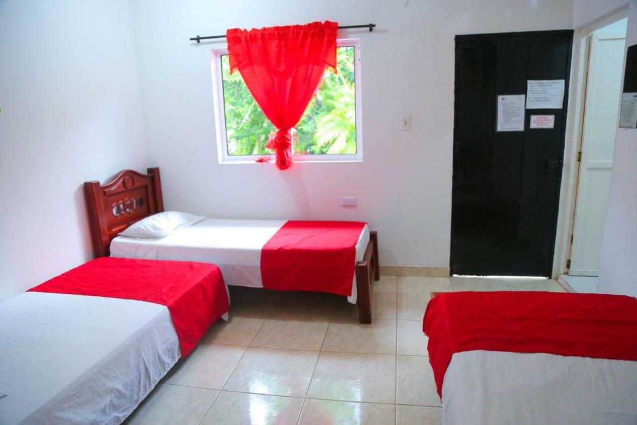 Casa Hotel Las Antillas Tolu Exterior photo